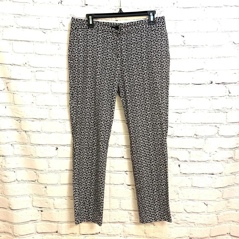 Van Heusen Black and White Graphic Print Classic Fit Ankle Dress Pants - sz 8